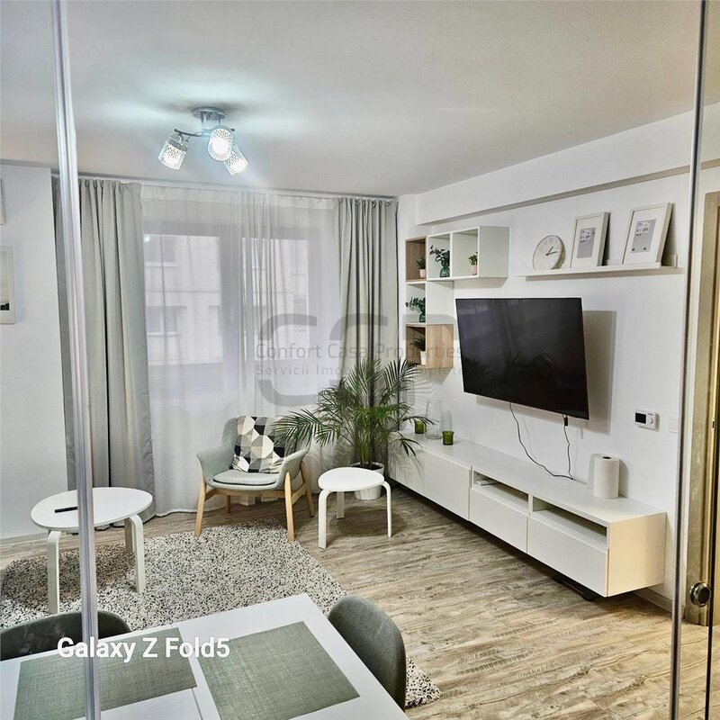 Nerva Traian, stradal, bloc 2020.